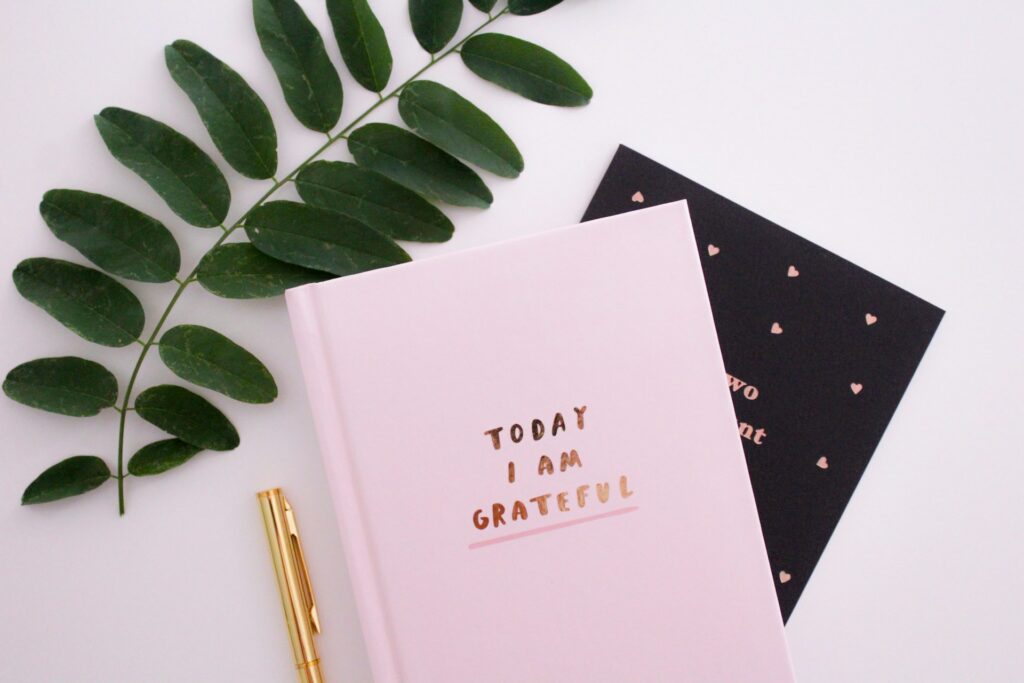 Gratitude Journals vs Affirmations: What’s the Best Way to Start Your Day?